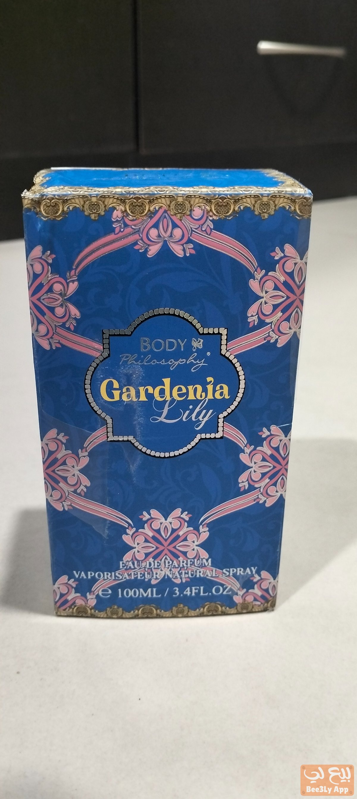 عطر فرنسي ممتاز ، بسعة 100 ملل فوحان وثبات ممتاز ، يدوم طويلا 20 درهما  A superb French perfume, 100 2