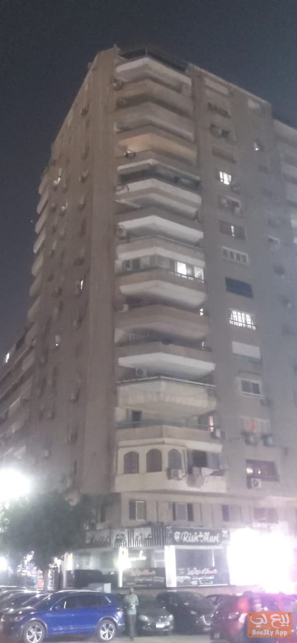 شقة للبيع قريبة من السراج مول 2
